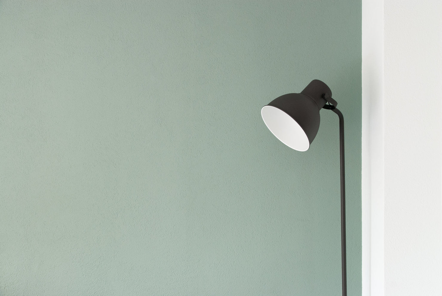 How to achieve a minimalist interior style
